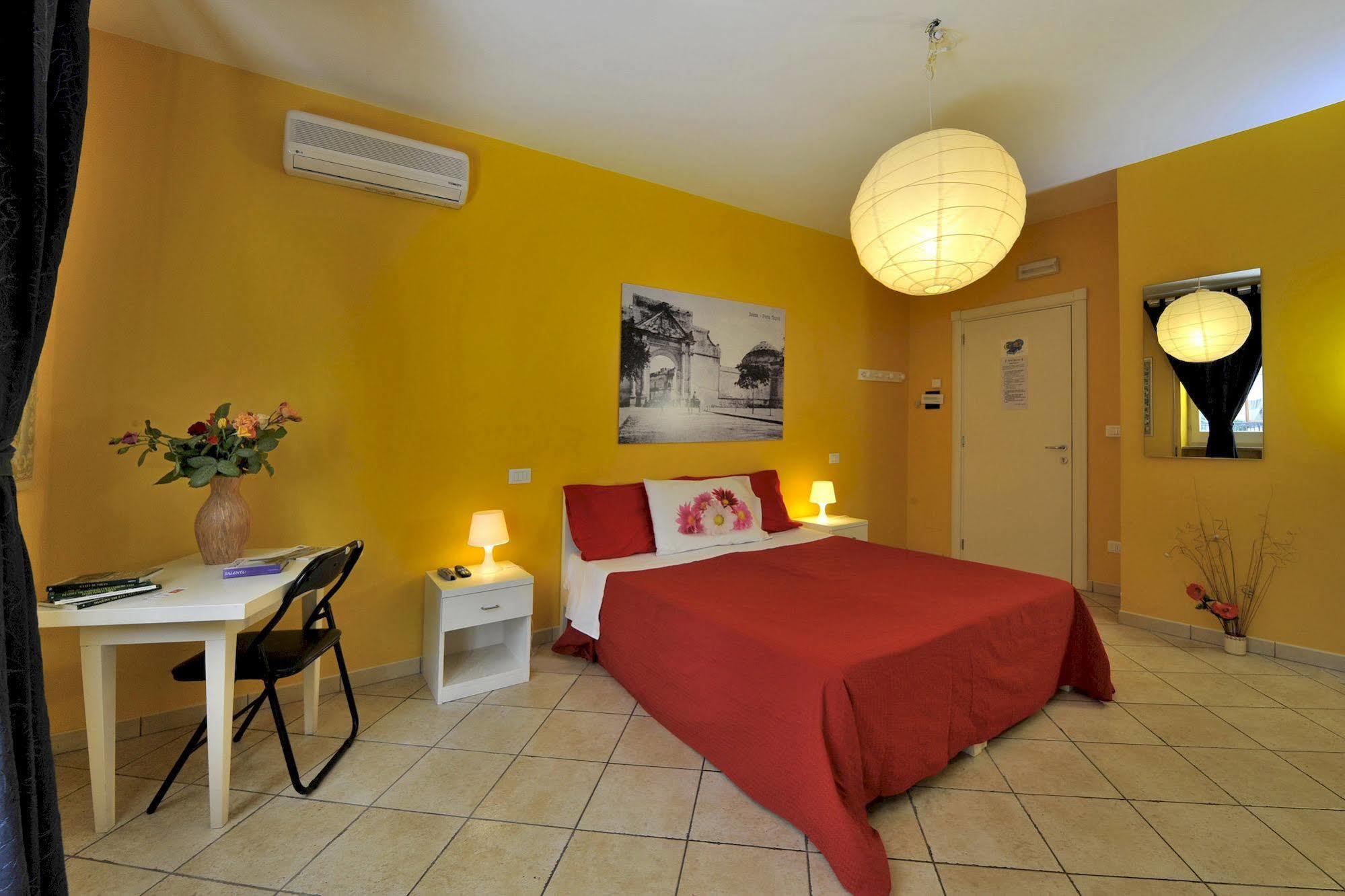 Barocco.Oberdan Bed and Breakfast Λέτσε Εξωτερικό φωτογραφία
