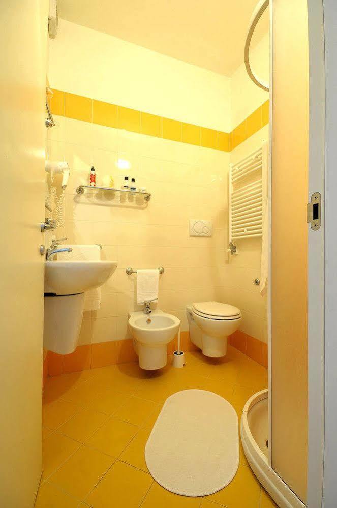 Barocco.Oberdan Bed and Breakfast Λέτσε Εξωτερικό φωτογραφία